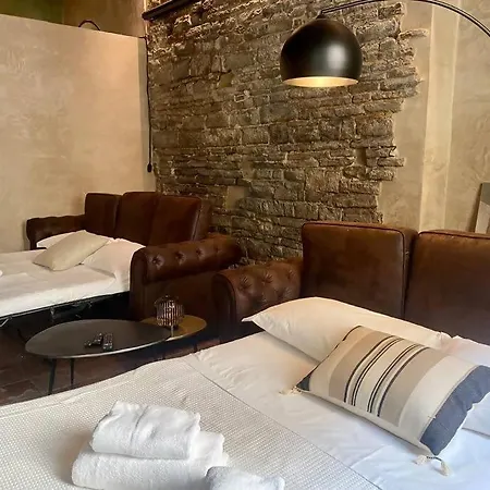 Domus Dea Luxury Apartment
