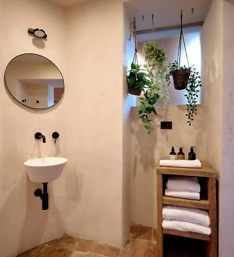 Domus Dea Luxury Apartment *